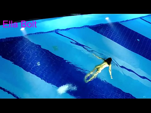 ❤️ నేను చూడటం ఆపలేను, ELLA BOLT రిసార్ట్ పూల్‌లో నగ్నంగా ఈత కొడుతూ దొరికిన యువ అందగత్తె ❤❌ పోర్నో fb పోర్న్ వద్ద te.mailkassa.ru ❌️❤